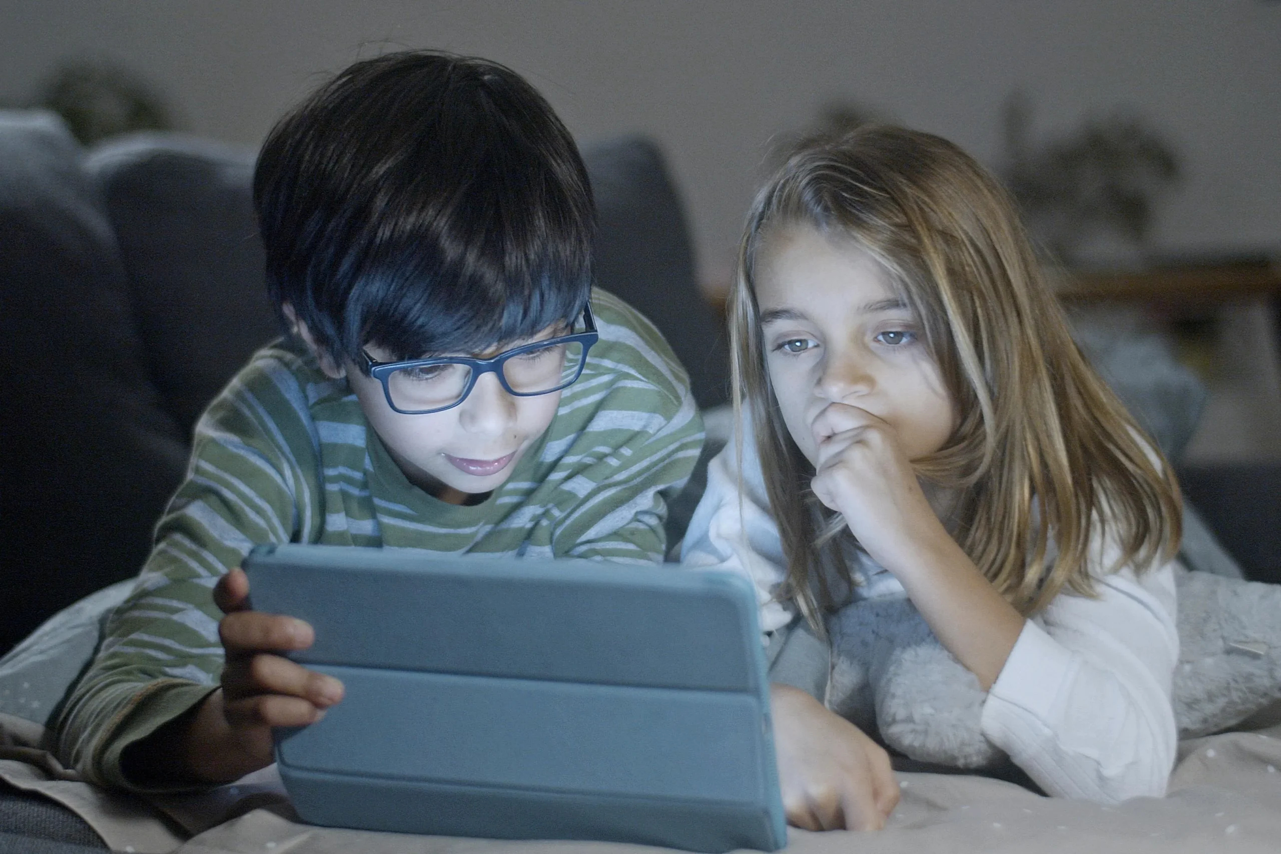 Uso da internet por crianças e adolescentes